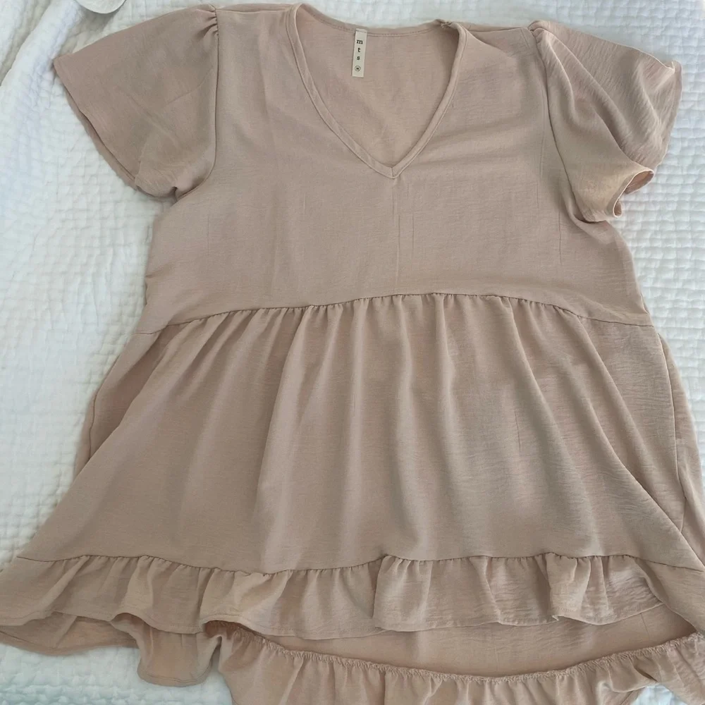 MTS Cream Ruffle Hem Blouse - Picture 2 of 4